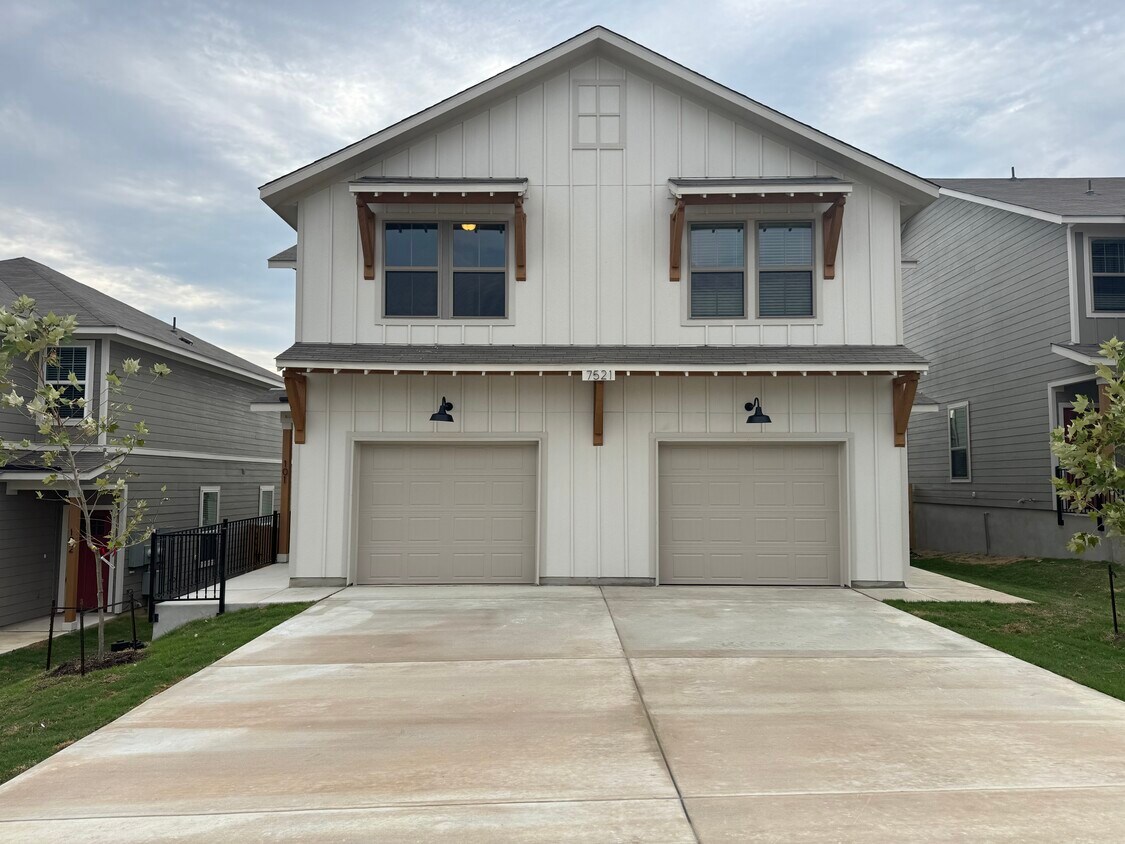 Foto principal - 7521 Briarwood Pass