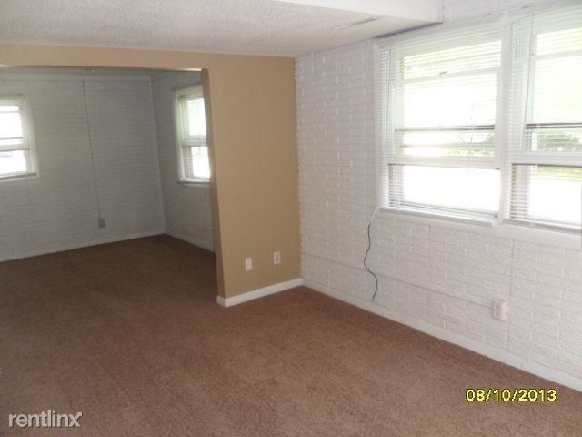 Primary Photo - 841 Maggard St