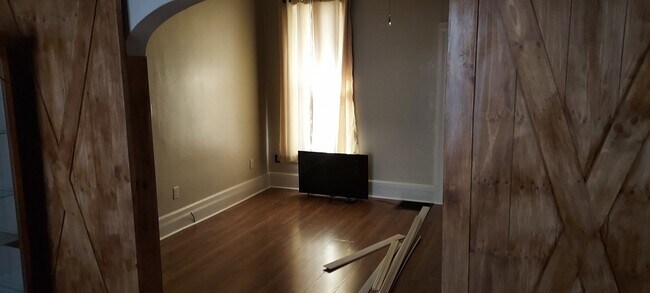 Foto del edificio - 215 Cherry St
