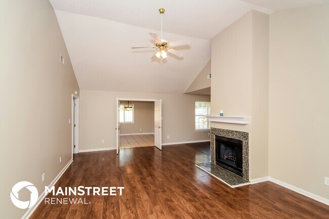 Foto del edificio - 4235 Candle Brook Ln