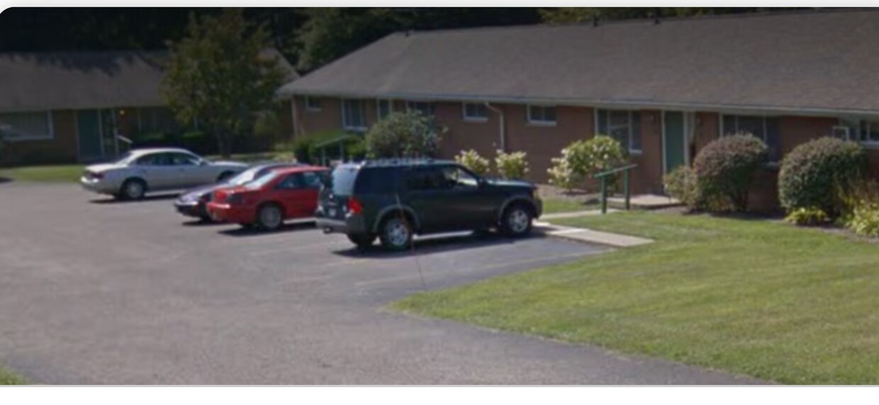 Foto principal - 1676 Rosemont Rd