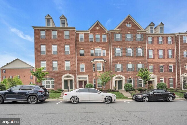 Building Photo - 21600 Romans Dr
