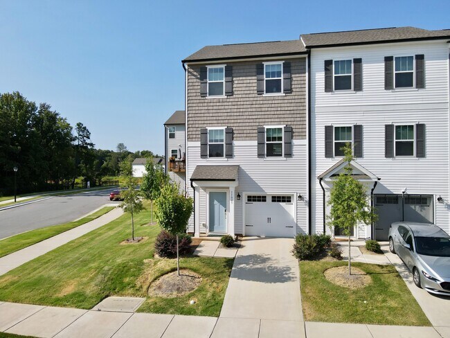 Foto del edificio - 11005 Woodland Crk Wy