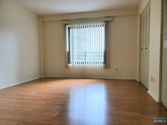Foto del edificio - 99 Teaneck Rd