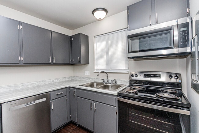 Building Photo - Park Village Apartments