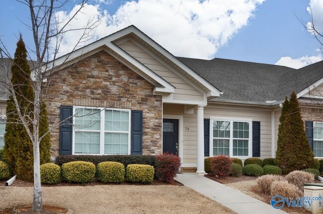 Foto del edificio - 74 NW Moore Farm Cir