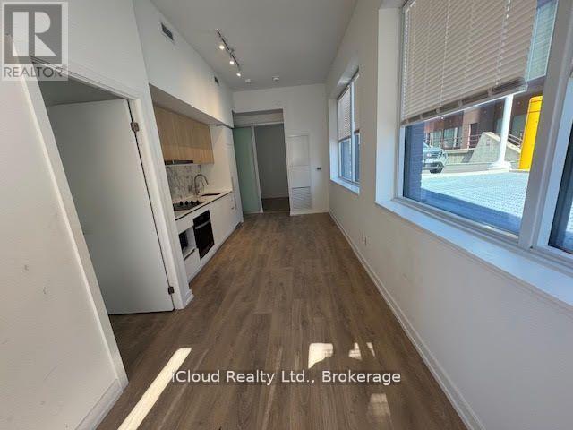 Photo du bâtiment - 1100 Sheppard Ave W