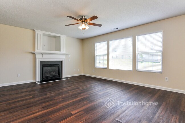 Building Photo - 2917 Hayling Dr