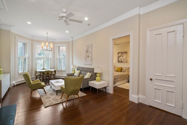 Building Photo - 320 Commonwealth Ave