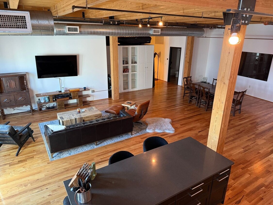 Full Service Executive Fully Furnished All Inclusive Architectural Penthouse Loft Downtown Denver - Full Service Executive Fully Furnished All Inclusive Architectural Penthouse Loft Downtown Denver