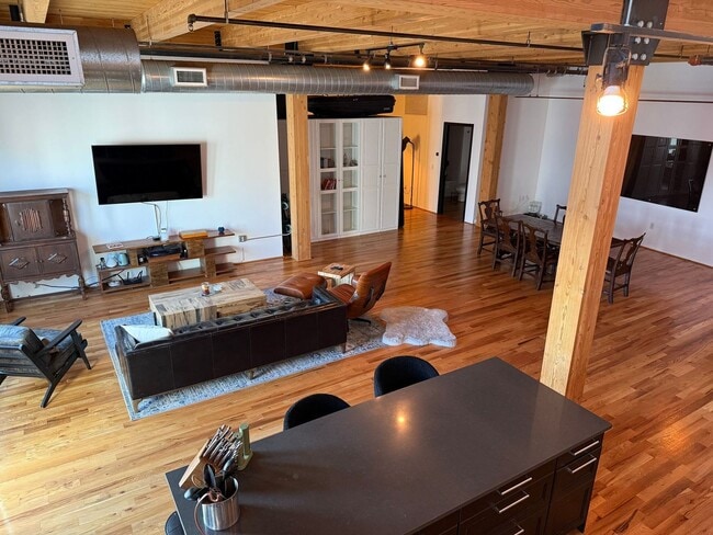 Full Service Executive Fully Furnished All Inclusive Architectural Penthouse Loft Downtown Denver - Full Service Executive Fully Furnished All Inclusive Architectural Penthouse Loft Downtown Denver