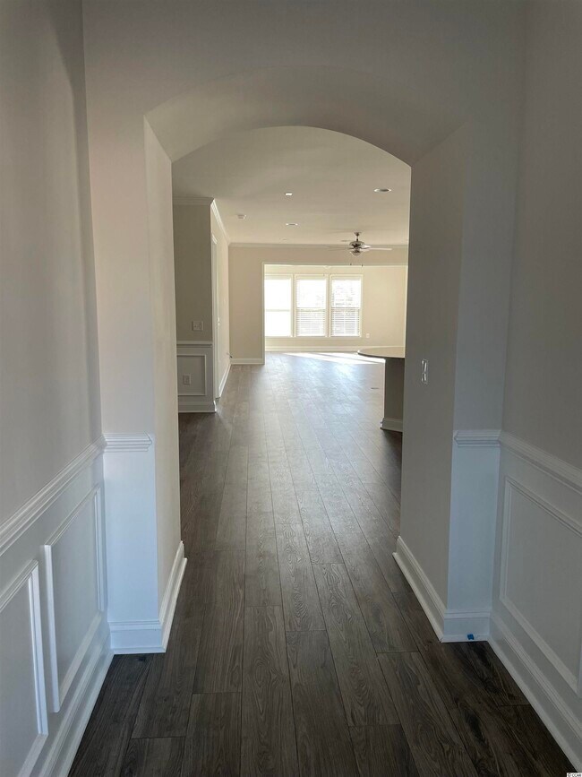 Building Photo - 6586 Sabbioni St