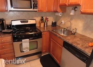 Building Photo - 1 br, 1 bath Condo - 7 Wake Robin Rd Unit 109