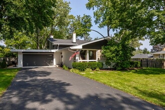 Building Photo - 1024 Catalpa Ln