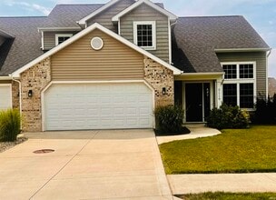 Building Photo - 2119 Meadowsweet Pkwy