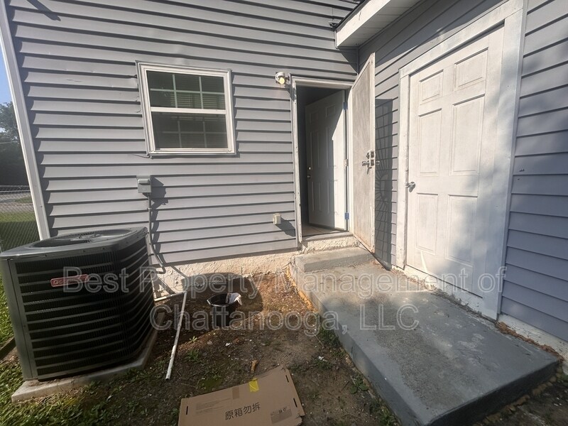 Photo - 1027 West 37th Street - 1