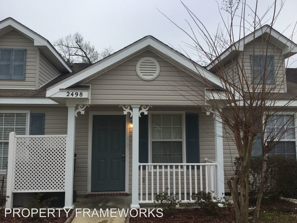 Primary Photo - 2498 Trailwood Dr