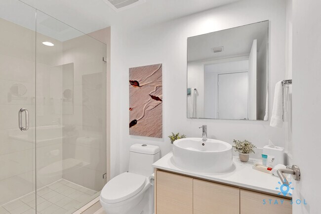 Foto del edificio - 2602 E Hallandale Beach Blvd