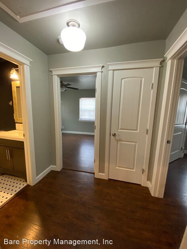 Building Photo - 3 br, 2 bath House - 304 S Stewart Avenue