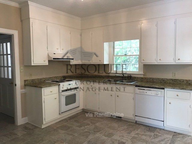 Foto del edificio - 8204 Old Deer Trail