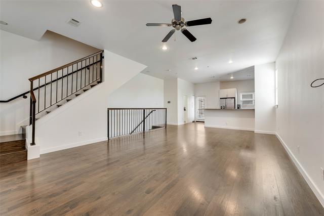 Primary Photo - 3200 Ross Ave