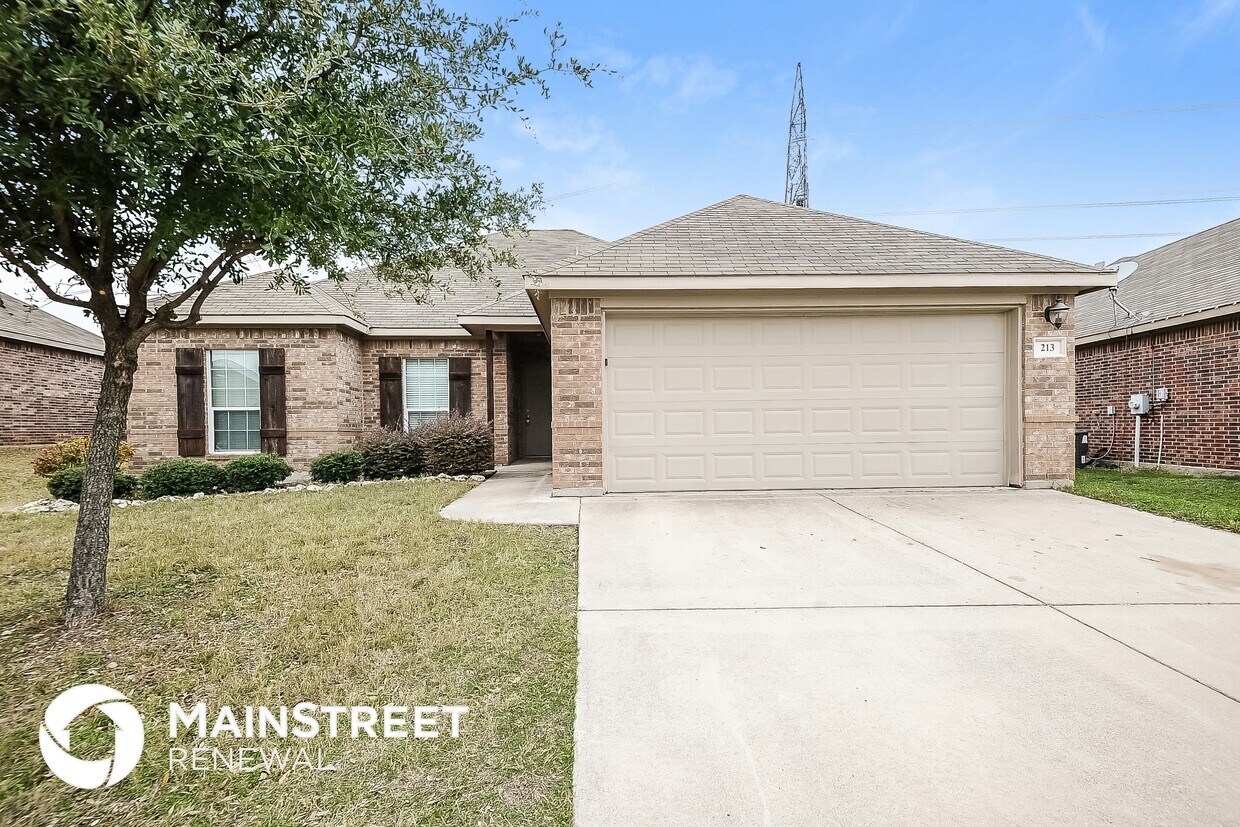 Foto principal - 213 Kennedy Dr