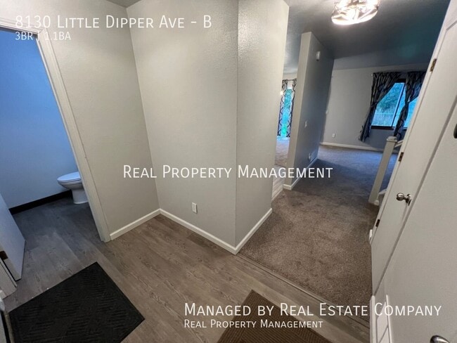 Building Photo - 8130 Little Dipper Ave