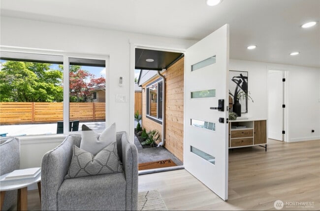 Foto del edificio - 11 SW 100th St