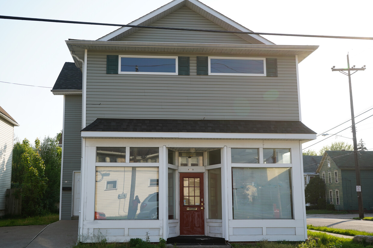 Foto principal - 402 Cascade St