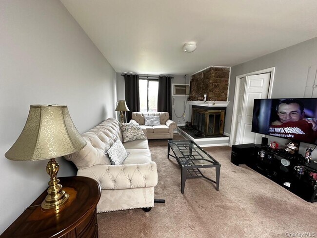 Foto del edificio - 110 Drew Ln