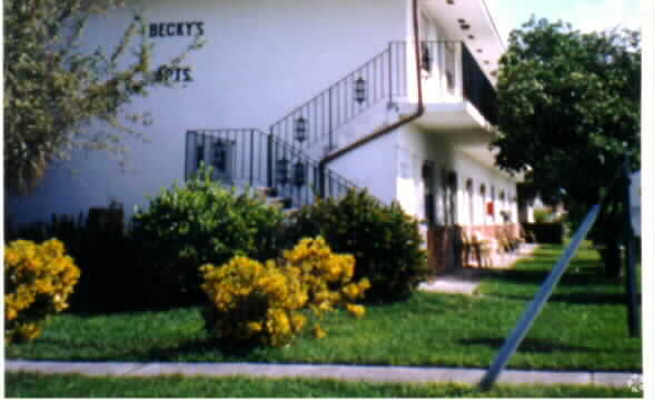 Foto del edificio - Becky's Apartments