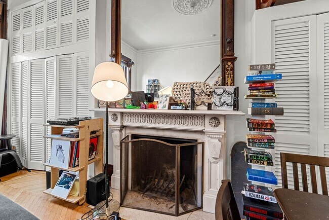 Foto del edificio - 163 Beacon St