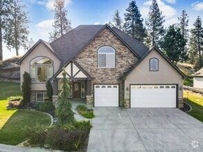 Building Photo - 305 S Shelley Lake Ln