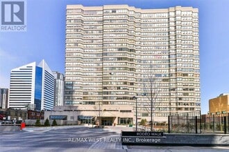 Building Photo - 1412-1430 GREENFIELD Ave