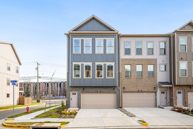 Building Photo - Brand New Home in Great Alexandria Location