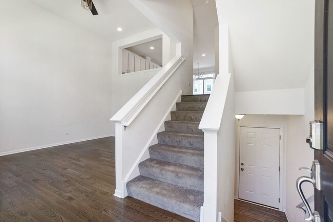 Building Photo - 4475 Monroe Ct