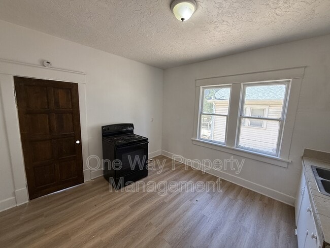 Building Photo - 1440 10th St