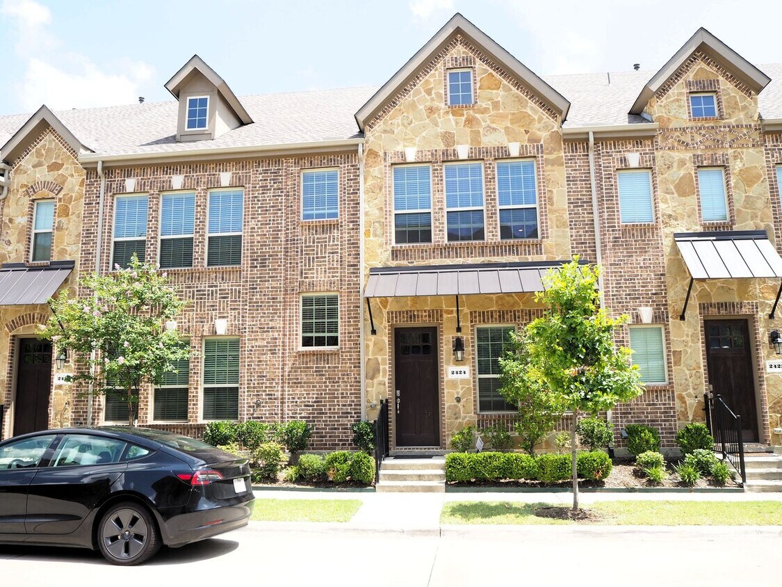 4 Bed 3.5 Bath in Windhaven Crossing - 4 Bed 3.5 Bath in Windhaven Crossing