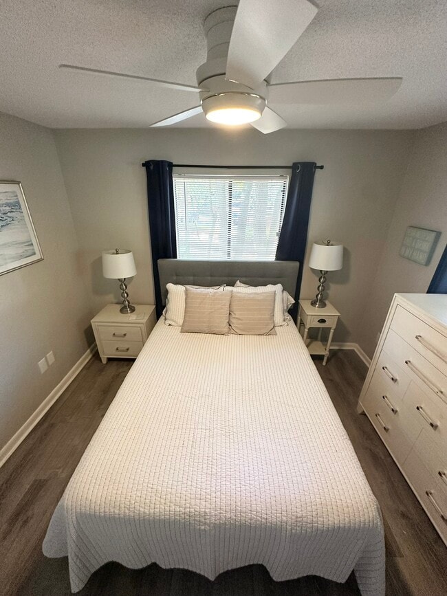 Foto del edificio - 45 Folly Field Rd