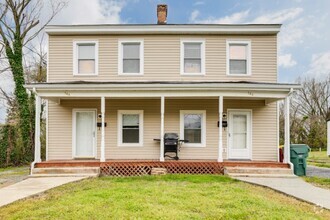 Building Photo - 746-748 Kirkham St