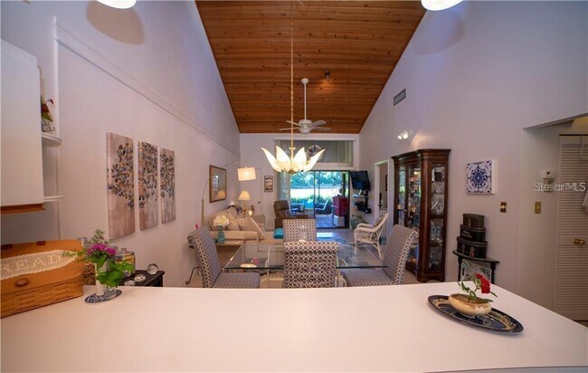 Building Photo - 33 Aspen Dr