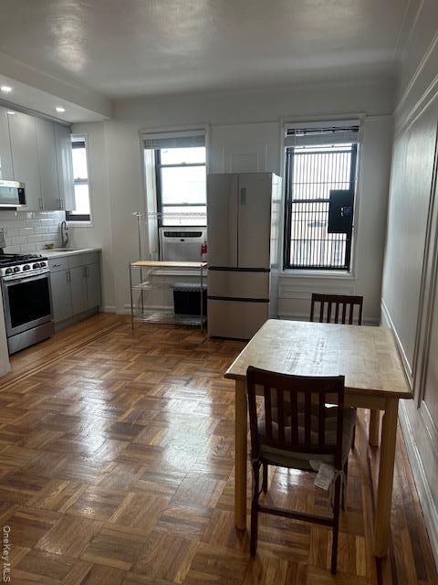 Foto del edificio - 754 Brady Ave