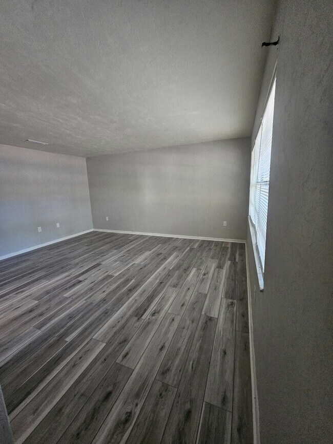 Foto del edificio - 722 NE 12th St