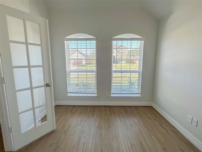 Foto del edificio - 27150 Grey Fox Run