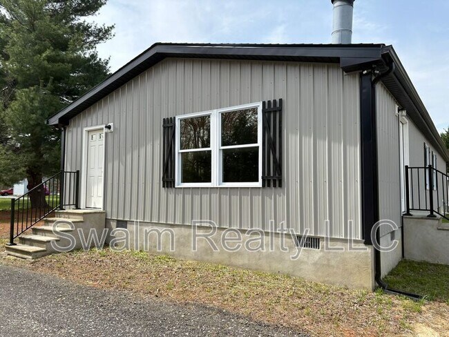 Foto del edificio - 1165 Bayview Rd