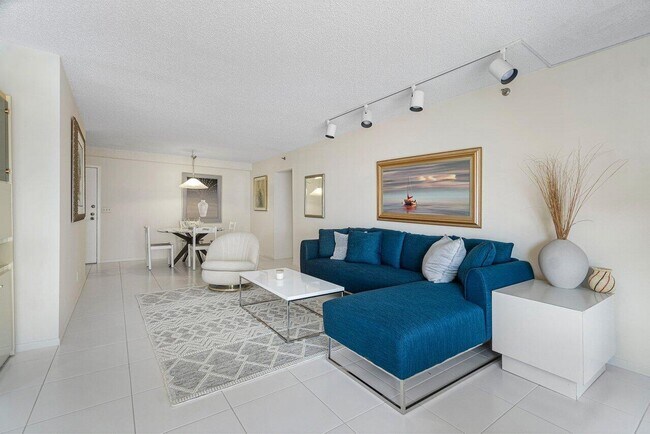 Foto del edificio - 4511 S Ocean Blvd