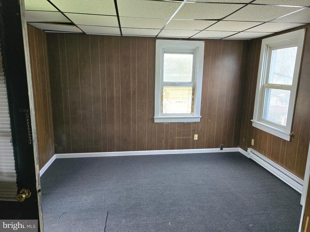 Foto principal - 402 Line St