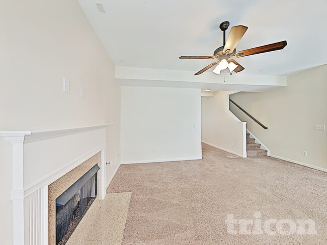 Building Photo - 1024 Daniel Ln