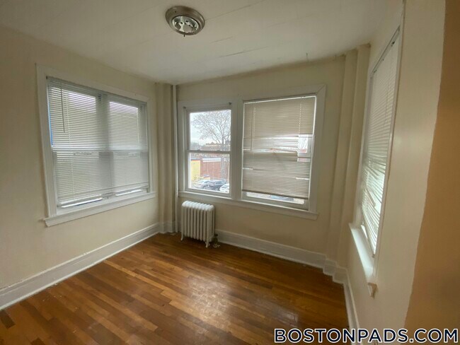 Foto del edificio - 244 Kelton St