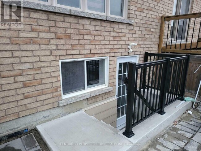 Photo du bâtiment - 19 Freedom Oaks Trail